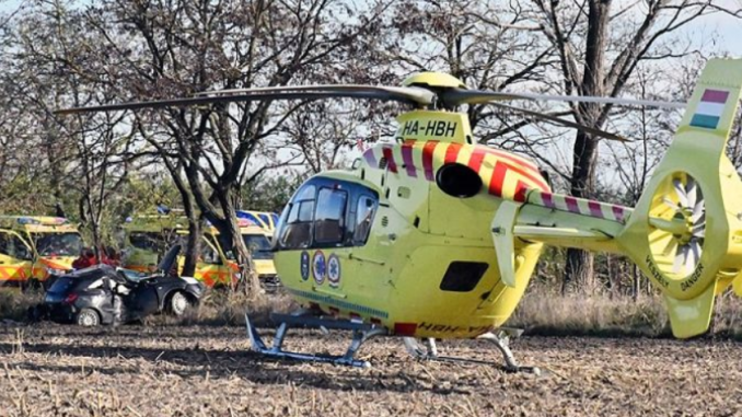Mentőhelikoptert riasztottak az M7-es autópályára: rettentő baleset történt